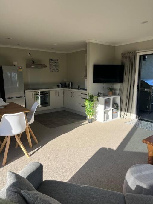 Smiths Place Taupo Ngoại thất bức ảnh